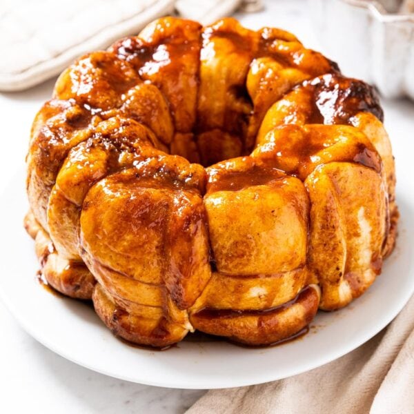 https://www.wyseguide.com/wp-content/uploads/2015/03/Monkey-Bread-3-600x600.jpg