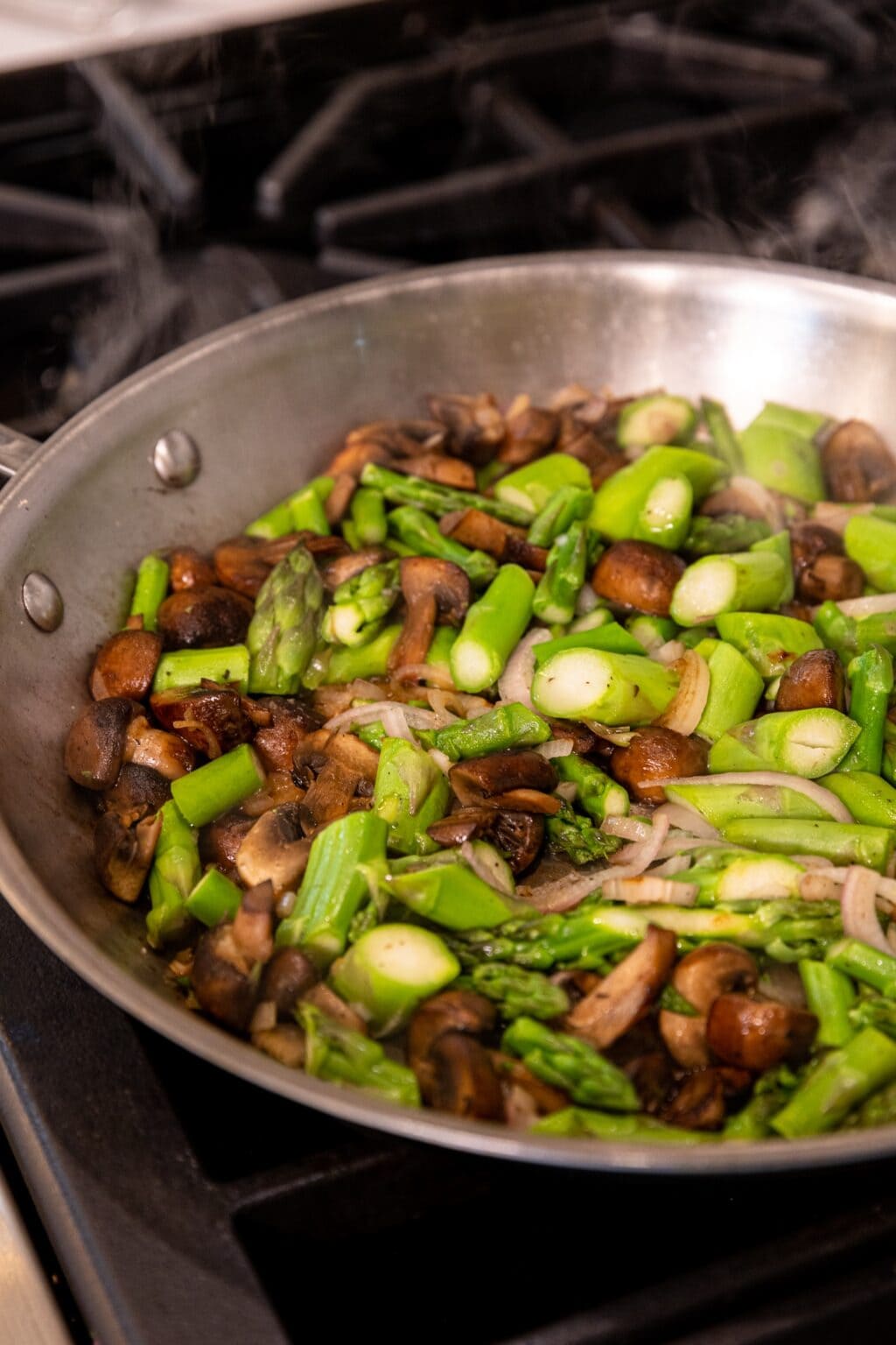 Creamed Asparagus on Toast Wyse Guide