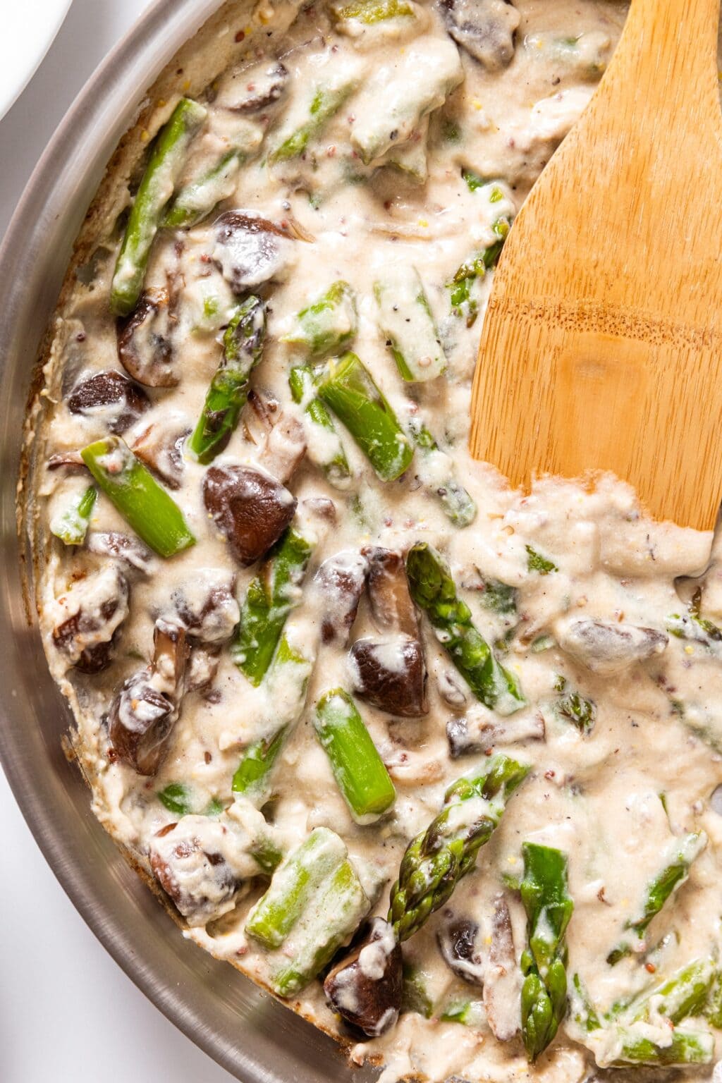 Creamed Asparagus on Toast Wyse Guide