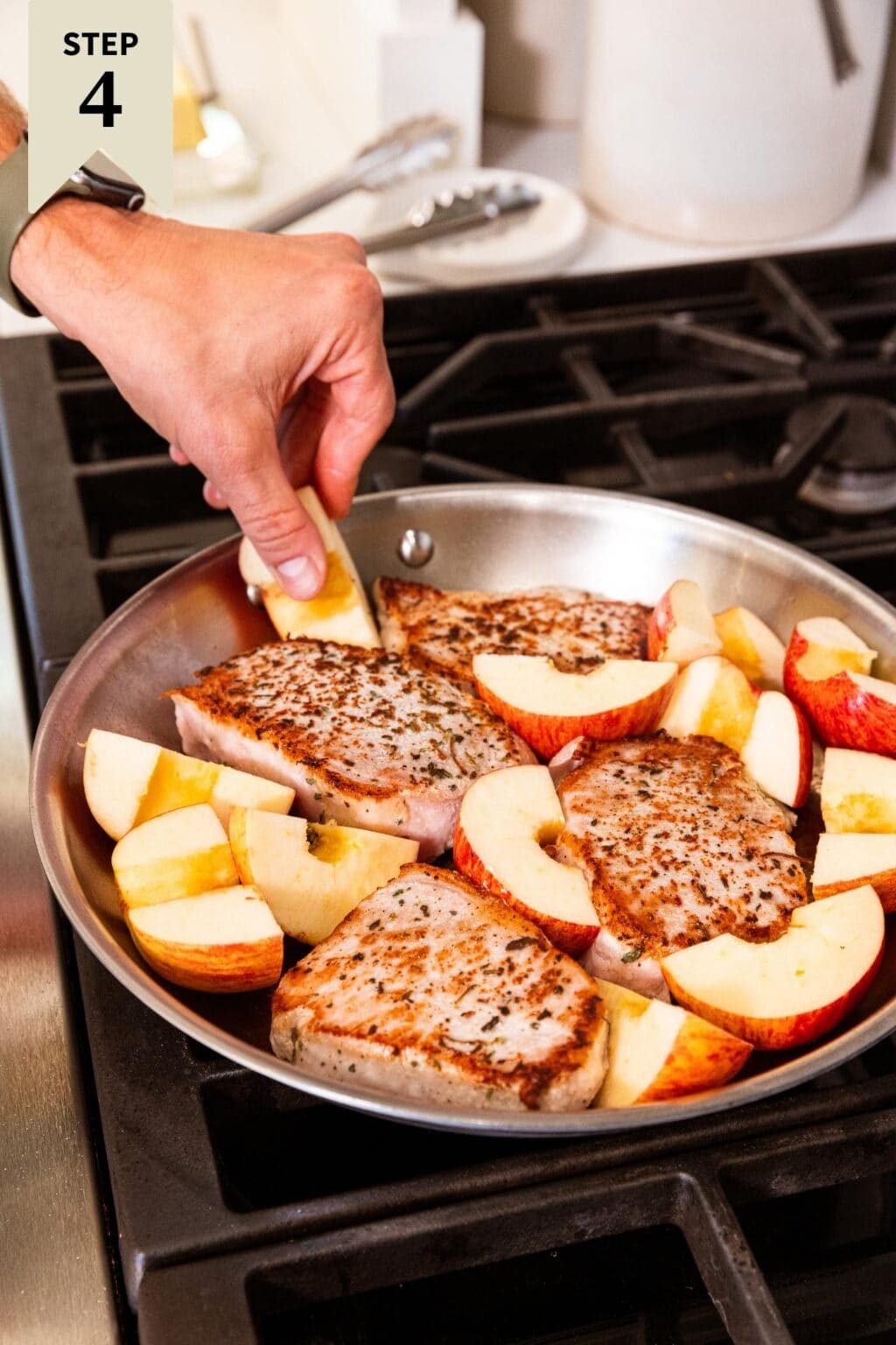 Pork Chops with Quick Applesauce Wyse Guide