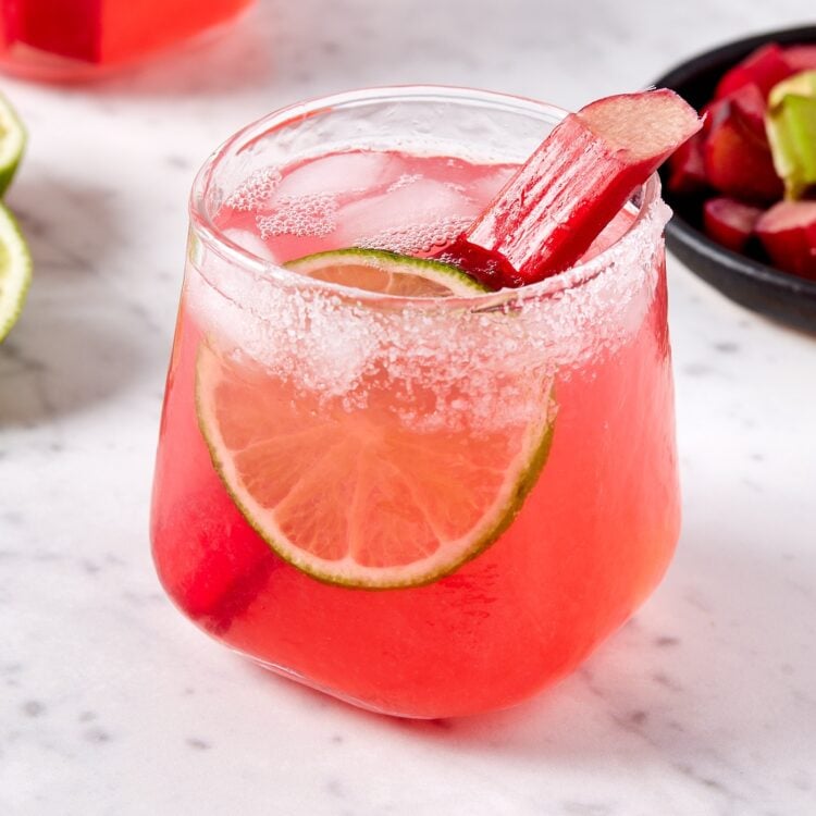 Rhubarb Margarita Recipe - Wyse Guide Rhubarb Margarita Recipe - Wyse Guide