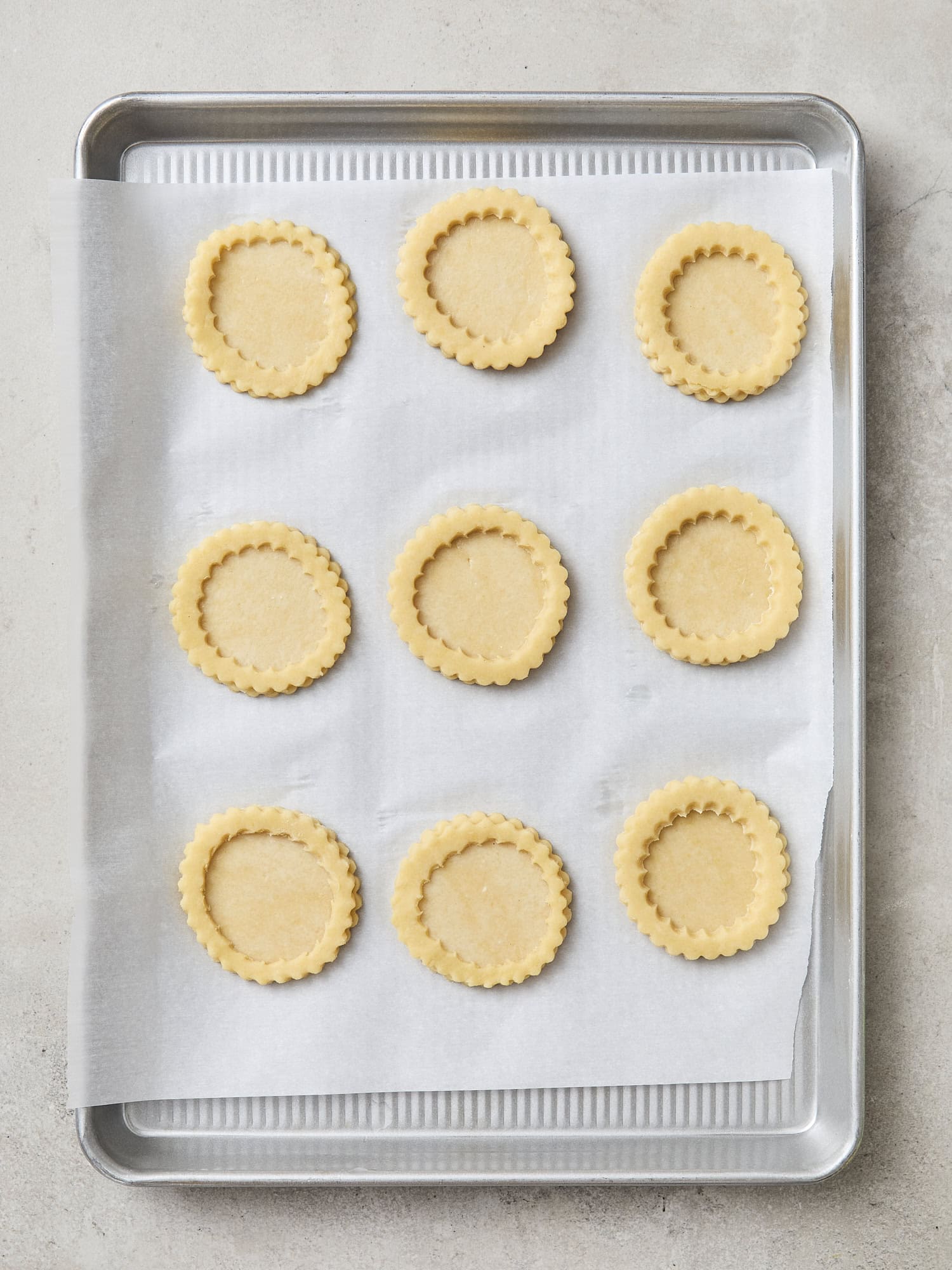 Assembled unbaked pumpkin pie cookies.
