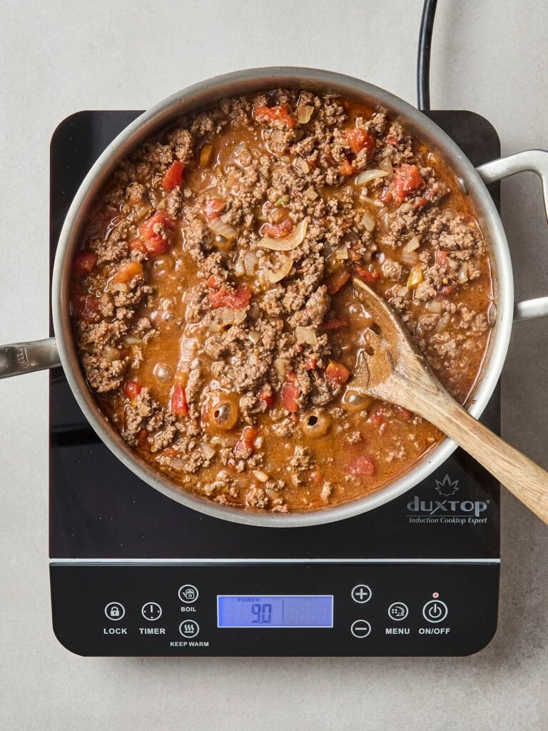 Thickened ground beef mixture for casserole.